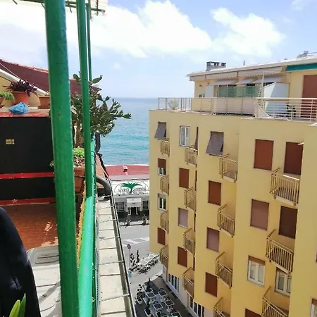 Vista Mare Apartament San Remo